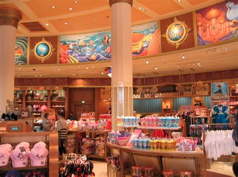 outlet store near disneyland paris